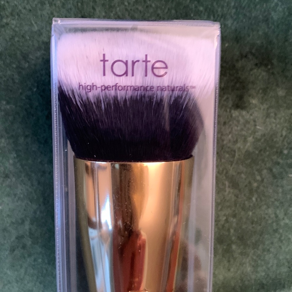Brand new in box tarte concealer blender brush